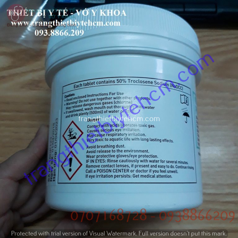 Viên nén khử khuẩn Presept 2.5g (Hộp 100 viên)